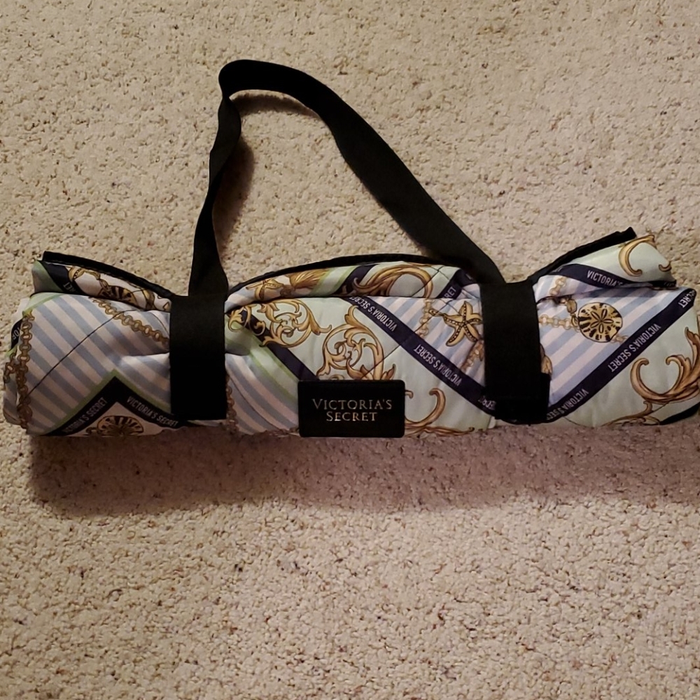 Victoria Secrets  Blanket